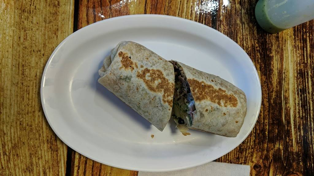 El Pollito Charro | restaurant | 6450 W Lake Mead Blvd #110, Las Vegas, NV 89108, USA | 7026845655 OR +1 702-684-5655