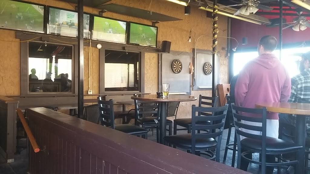 W.T. Shortys Sports Grill | restaurant | 990 S Oneida St, Denver, CO 80224, USA | 3033882883 OR +1 303-388-2883