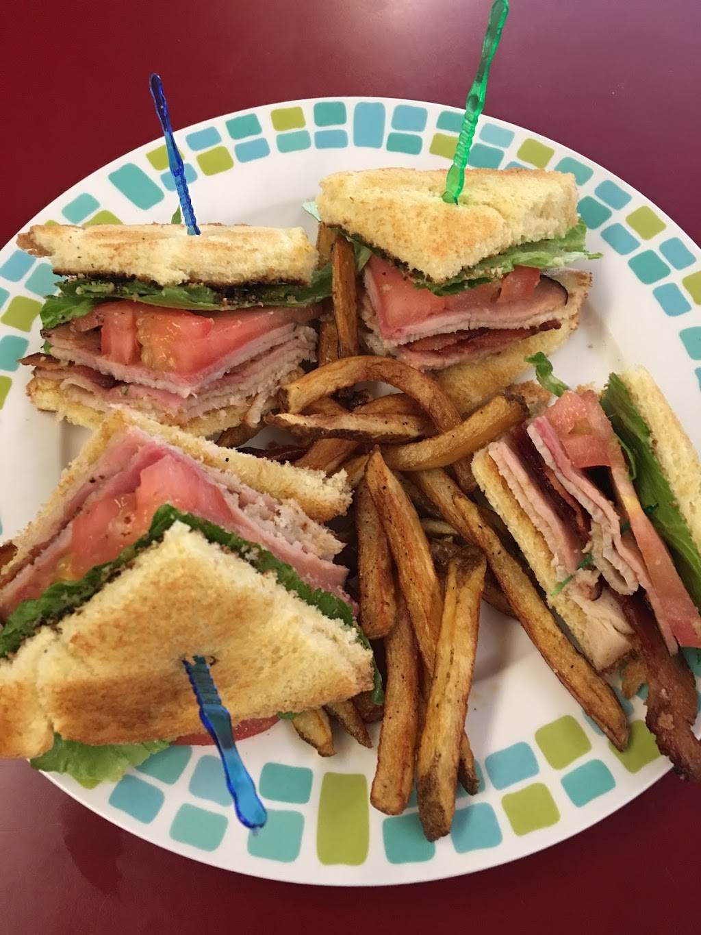 Louies Daybreak Diner | restaurant | 1168 E Weber Rd, Columbus, OH 43211, USA | 6142614560 OR +1 614-261-4560