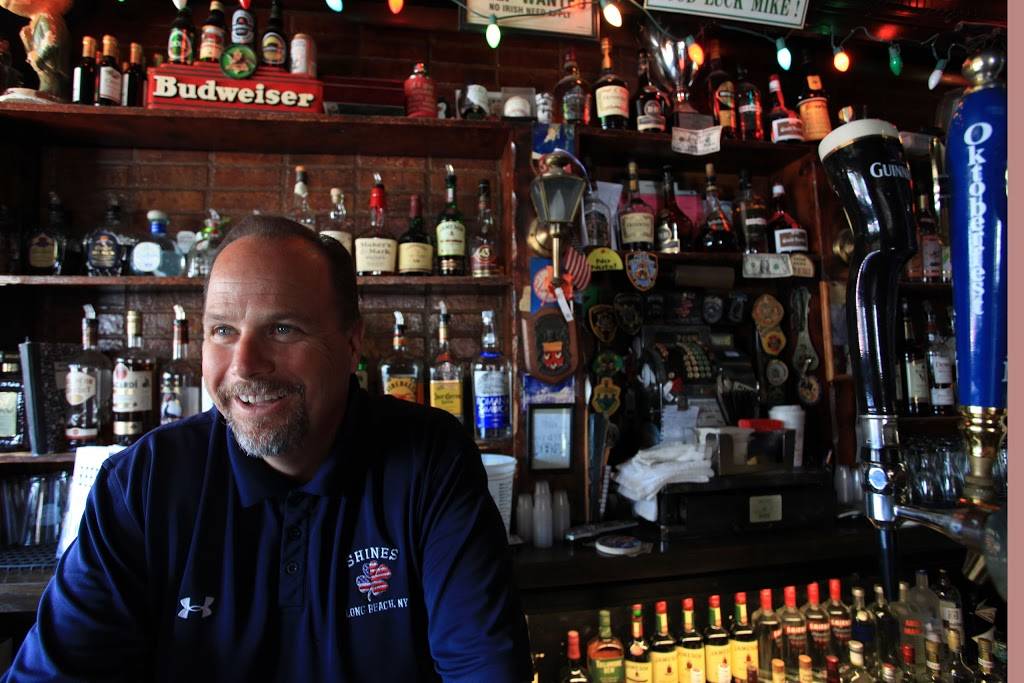 Shines Bar | restaurant | 55 California St, Long Beach, NY 11561, USA | 5164329248 OR +1 516-432-9248