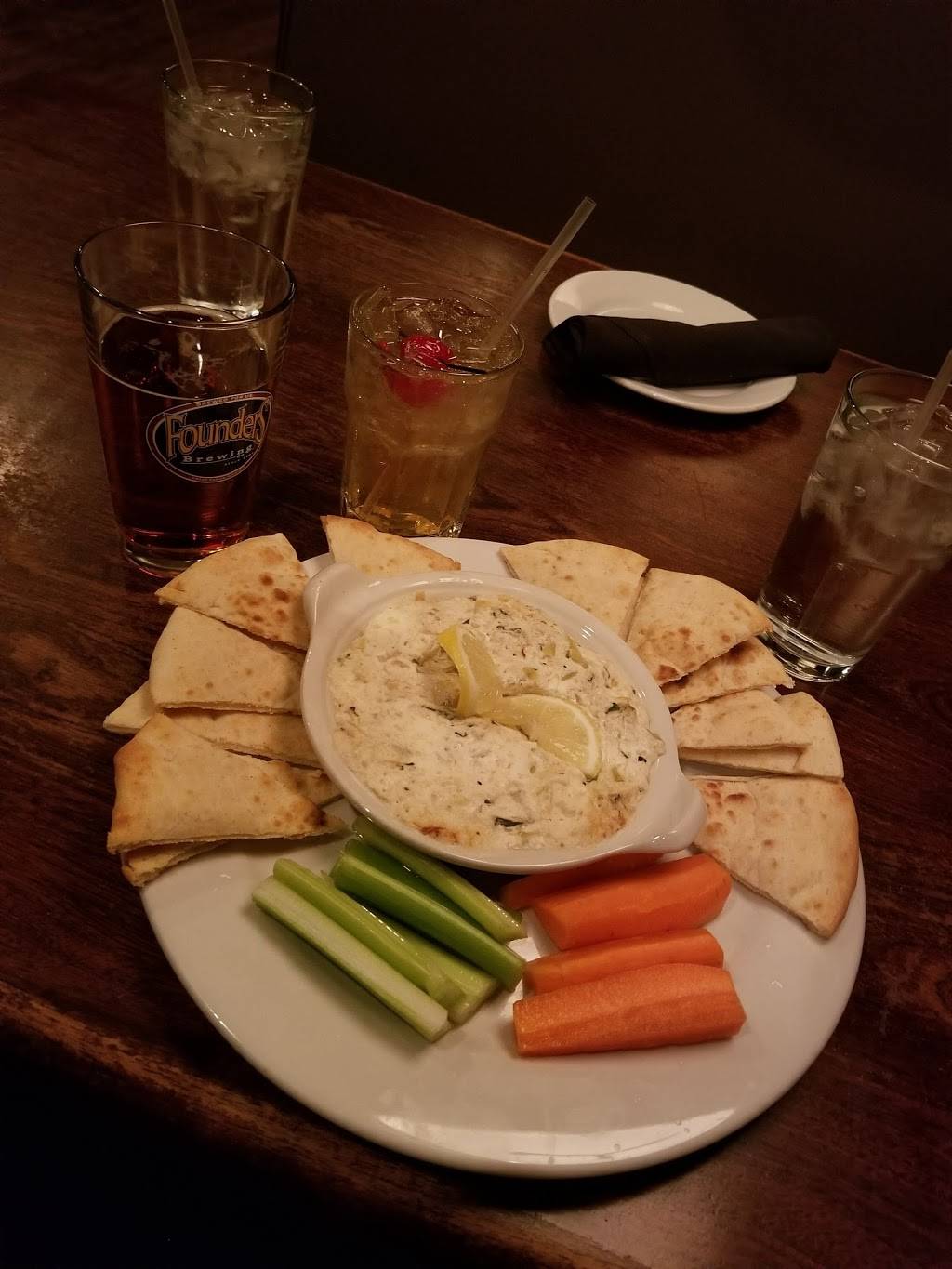 6 Paupers Tavern & Restaurant | restaurant | 7465 Lancaster Pike, Hockessin, DE 19707, USA | 3024897287 OR +1 302-489-7287