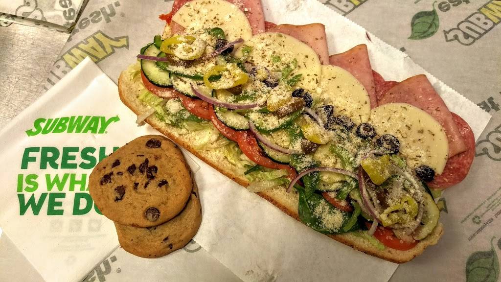 Subway | restaurant | 8733 Swan Creek Rd, Newport, MI 48166, USA | 7345861400 OR +1 734-586-1400