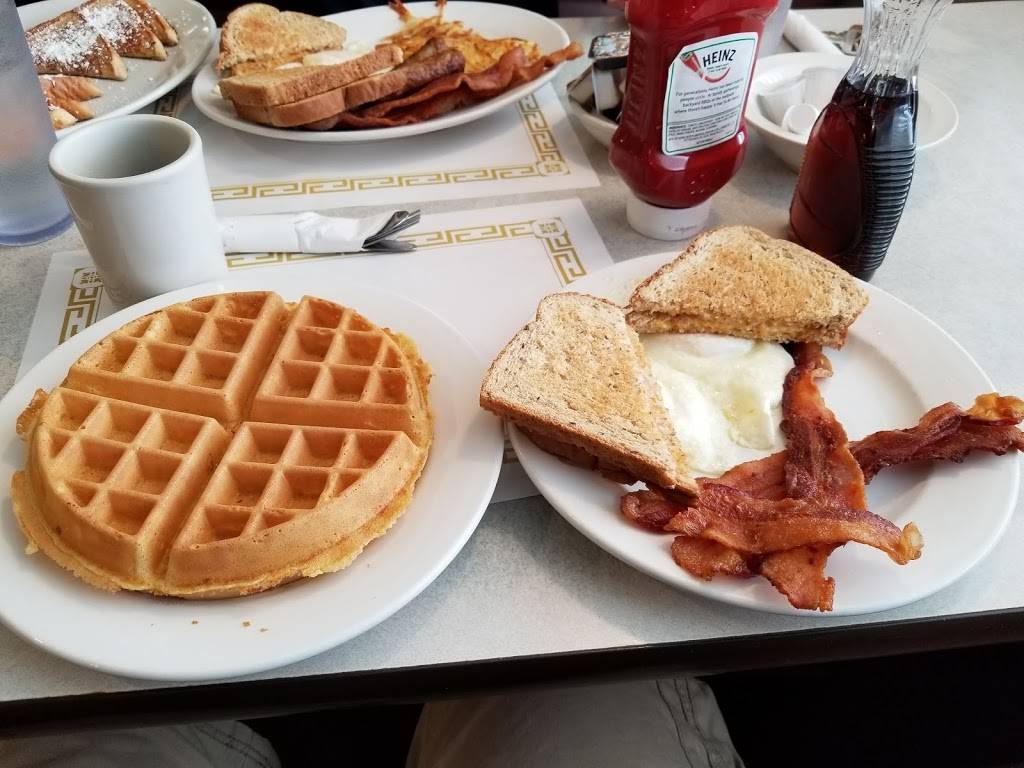 Landmark Restaurant | restaurant | 7424 Market St, Youngstown, OH 44512, USA | 3309656199 OR +1 330-965-6199