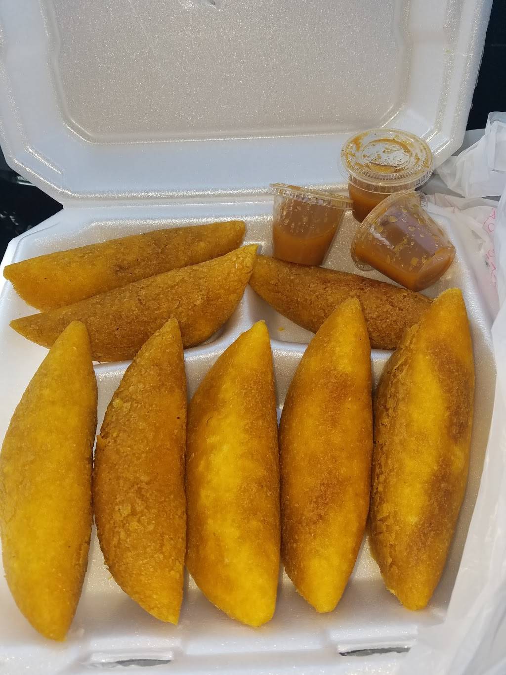 Las Delicias Cafeteria-Bakery | restaurant | 4150 Hancock Bridge Pkwy #18, North Fort Myers, FL 33903, USA | 2399970009 OR +1 239-997-0009