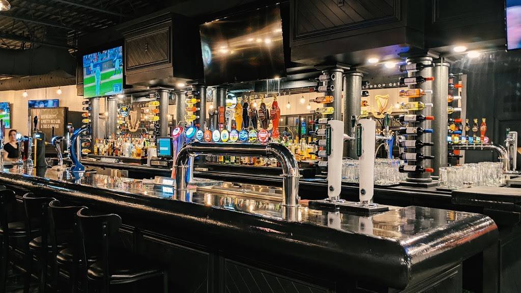 London Gate Pub | restaurant | 5395 Eglinton Ave W, Etobicoke, ON M9C 5K6, Canada | 4166206868 OR +1 416-620-6868