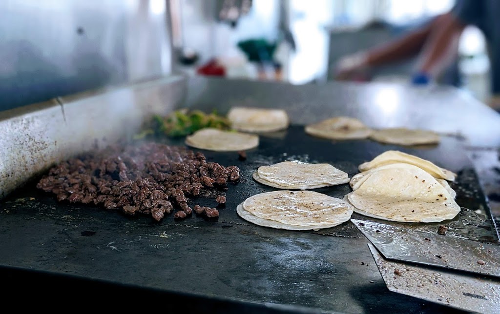 Taco Lab | restaurant | 1310 5th Pl NW, Rochester, MN 55901, USA | 5079909206 OR +1 507-990-9206