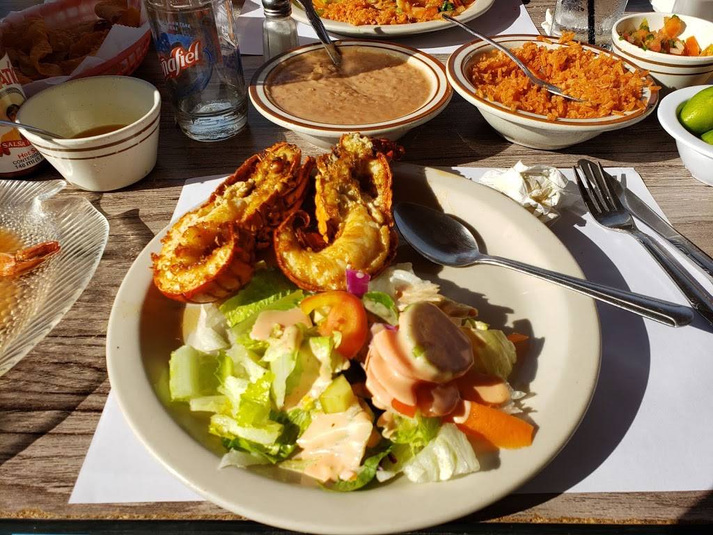 Siete Mares | restaurant | Paseo del Mar, El Paraíso, Puerto Nuevo, B.C., Mexico | 016616140486 OR +52 661 614 0486