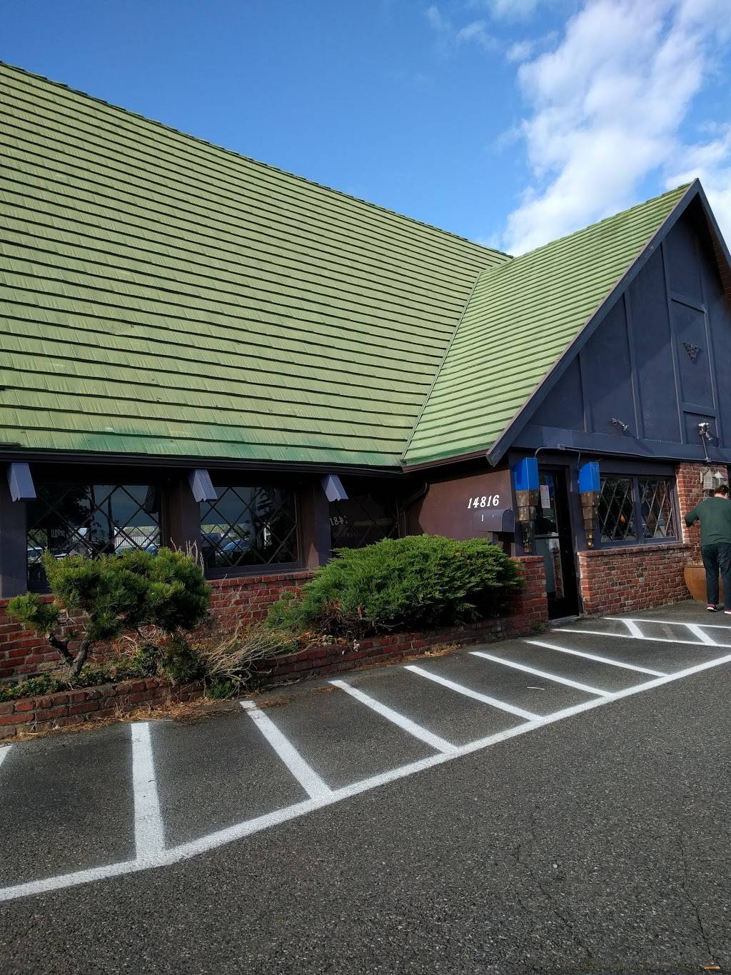 Thais Corner Cuisine | restaurant | 14816 1st Ave S, Burien, WA 98168, USA | 2062435889 OR +1 206-243-5889