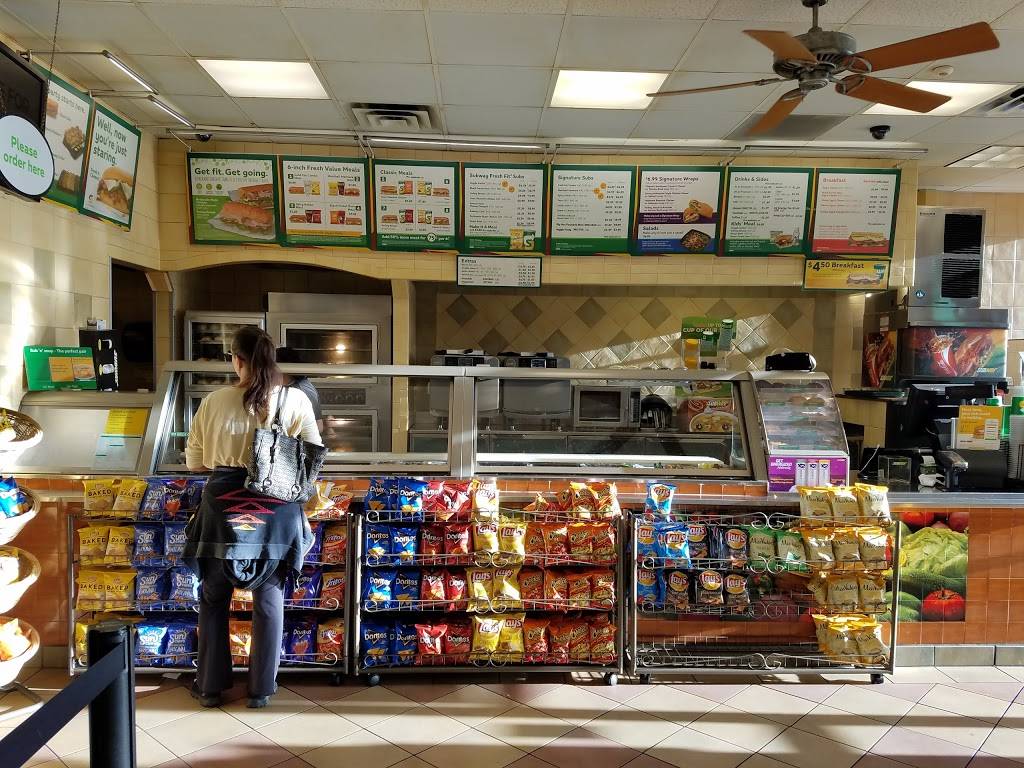 Subway Restaurants | restaurant | 8406 Lincoln Blvd, Los Angeles, CA 90045, USA | 3106417500 OR +1 310-641-7500