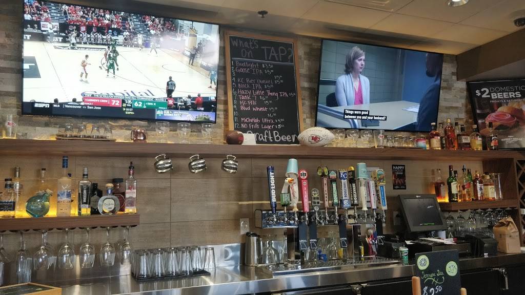 Hy-Vee Market Grille Express | restaurant | 207 NE Englewood Rd, Kansas City, MO 64118, USA | 8164544776 OR +1 816-454-4776