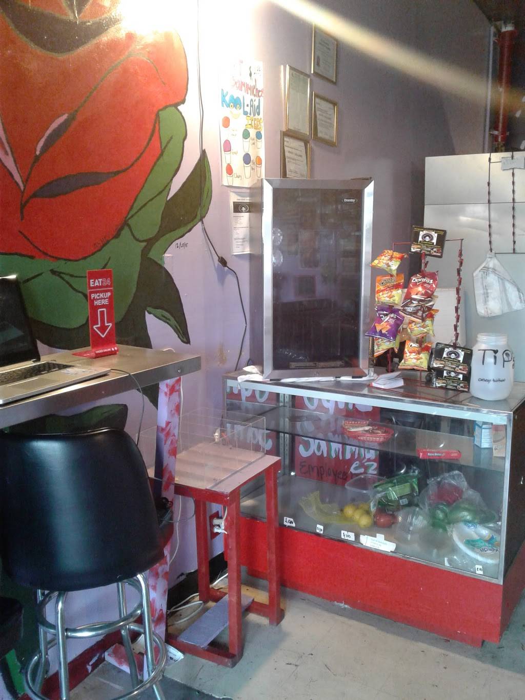 CyntSammichez | restaurant | 310 Mini Dr, Vallejo, CA 94589, USA | 7075638324 OR +1 707-563-8324