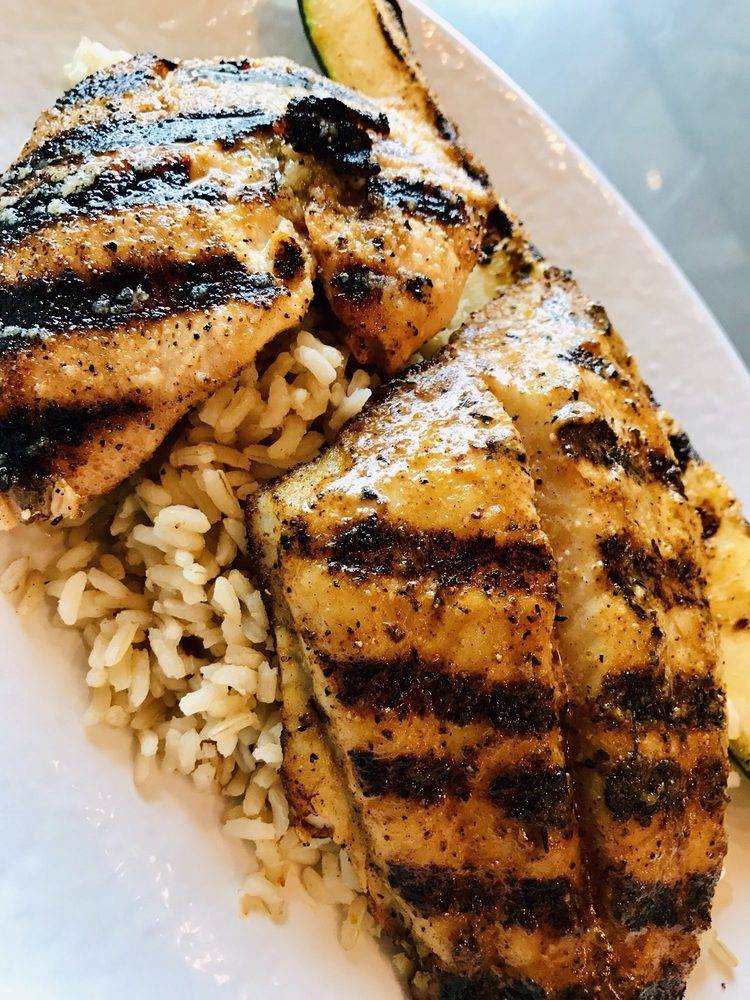 California Fish Grill | restaurant | 2100 Arden Way Suite 100, Sacramento, CA 95825, USA | 9165201658 OR +1 916-520-1658