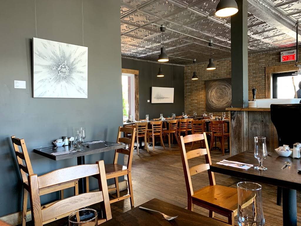 Bistro Cafe Delice | restaurant | 84 Rue Saint Laurent, Beauharnois, QC J6N 2S7, Canada | 4503951103 OR +1 450-395-1103