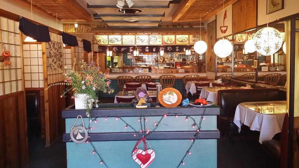 Holiday Gardens & Dodai Sushi | restaurant | 277 Lakeshore Rd E, Mississauga, ON L5G 1G8, Canada | 9052789882 OR +1 905-278-9882