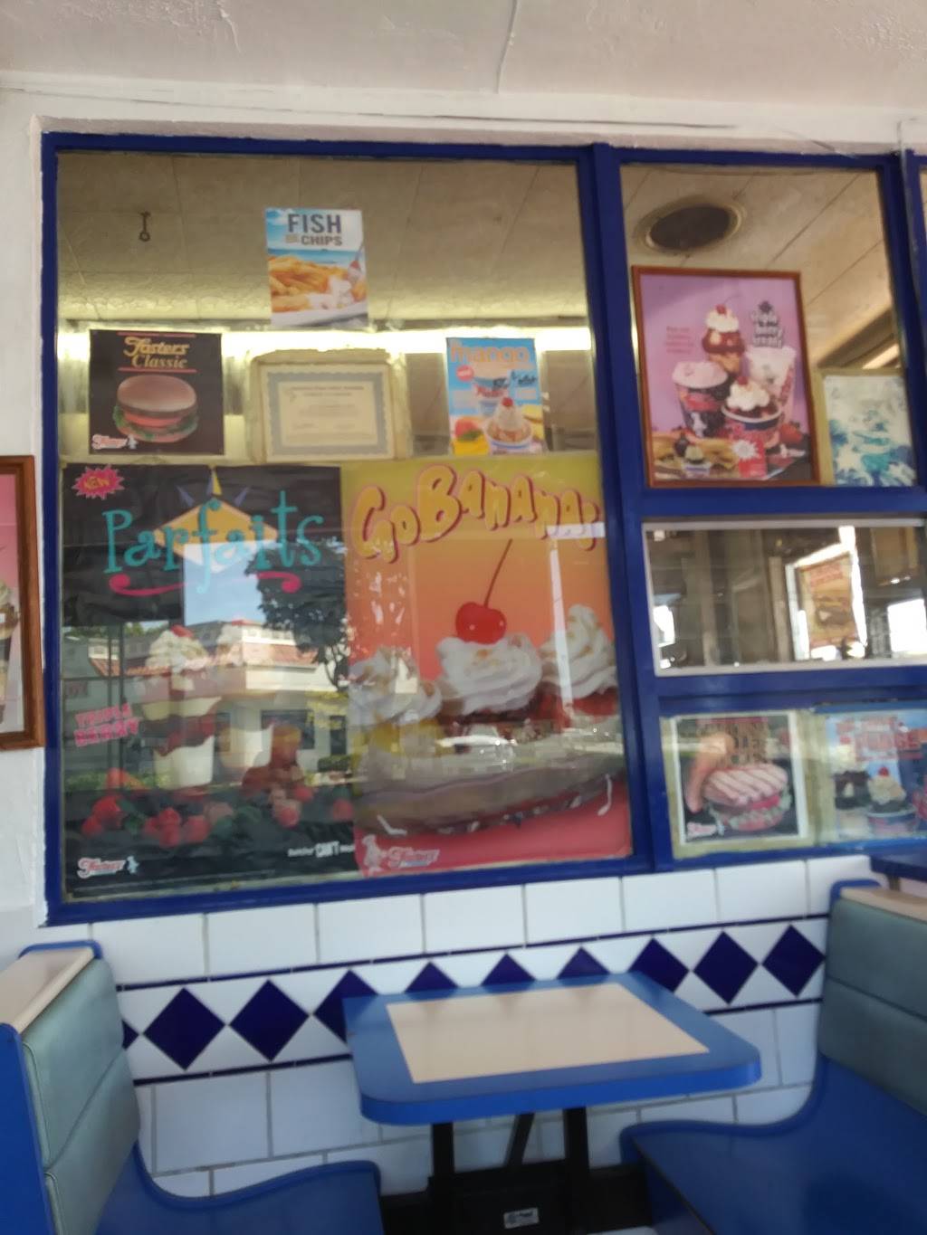 Fosters Freeze | restaurant | 117 E Carson St, Carson, CA 90745, USA | 3108355050 OR +1 310-835-5050