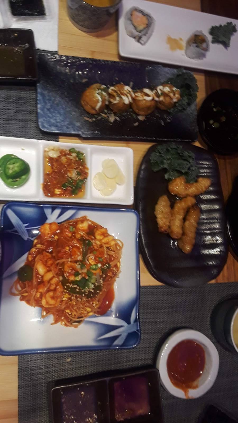 동원 회 참치 | restaurant | 41-19 162nd St, Flushing, NY 11358, USA | 7189611761 OR +1 718-961-1761