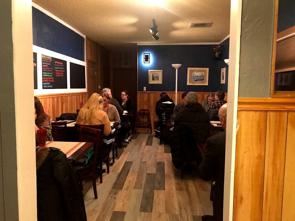 Malee Thai | restaurant | 2939 17th Ave, Longmont, CO 80503, USA | 3034856000 OR +1 303-485-6000