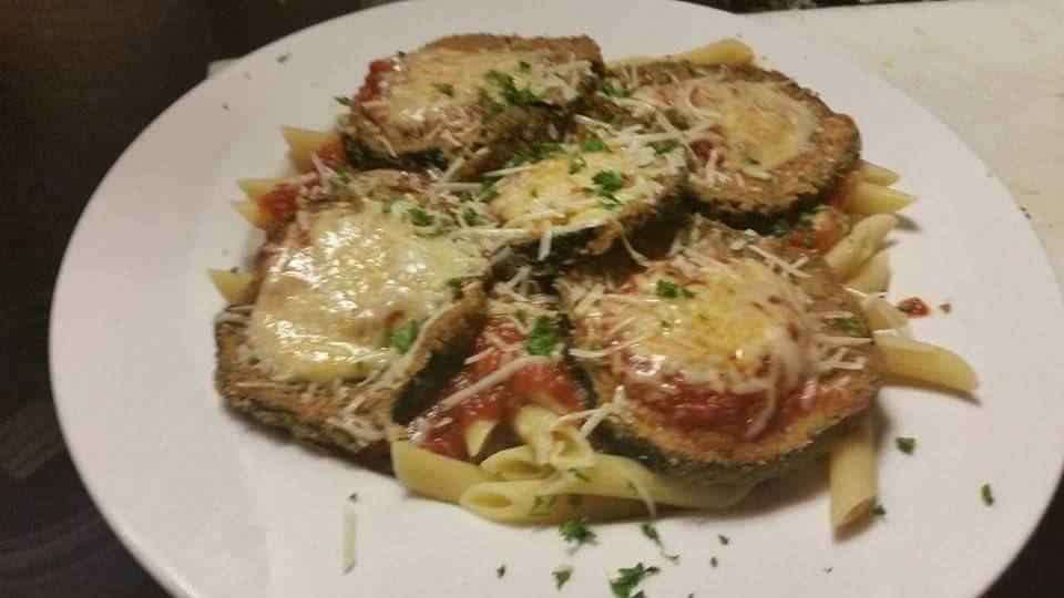 Cummares | restaurant | 1023 Chestnut St, Murphysboro, IL 62966, USA | 6186873700 OR +1 618-687-3700