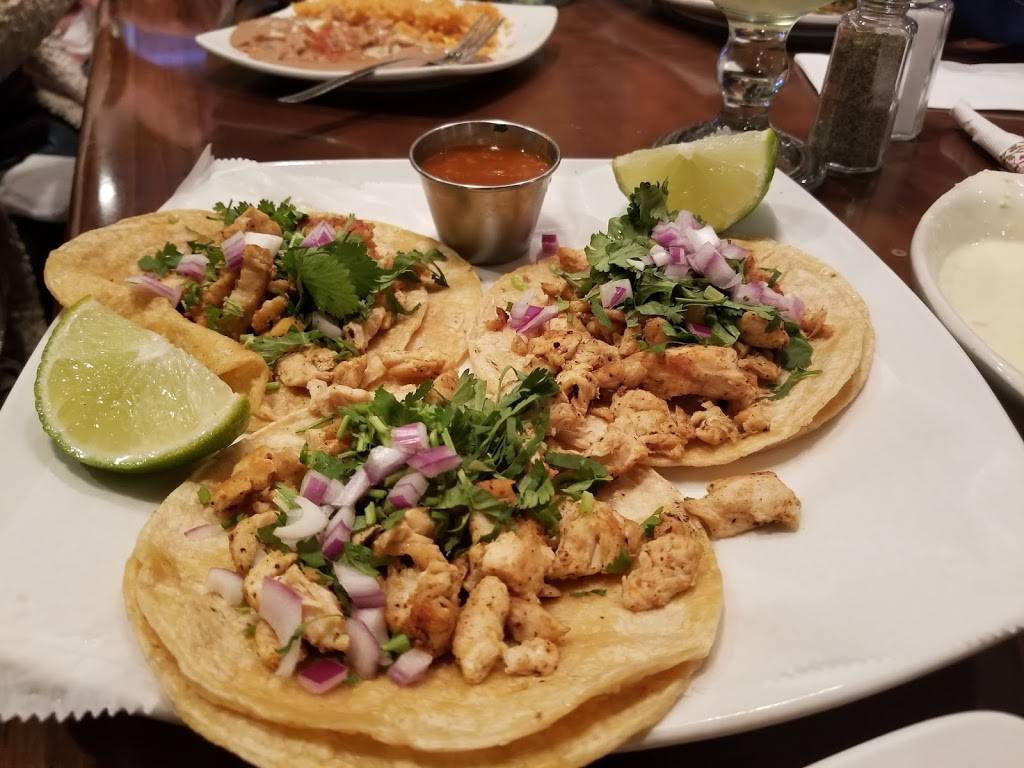 Senor Iguanas | restaurant | 9424 Shelbyville Rd, Louisville, KY 40222, USA | 5024254581 OR +1 502-425-4581