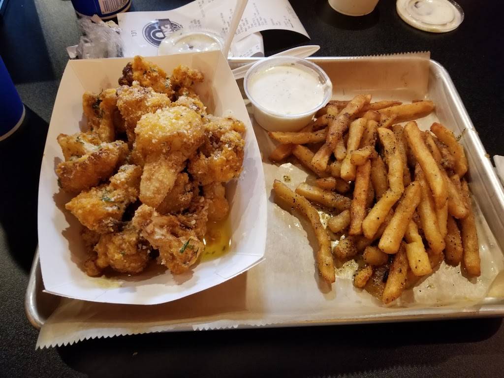 Wing Snob | restaurant | 7370 Sawmill Rd P, Columbus, OH 43235, USA | 6149329464 OR +1 614-932-9464