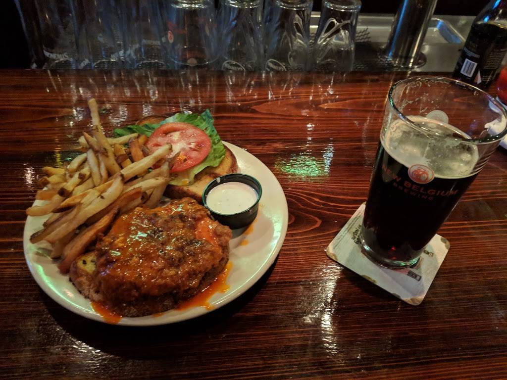 Madra Rua Irish Pub | restaurant | 2066 N Main St, Summerville, SC 29483, USA | 8438219434 OR +1 843-821-9434