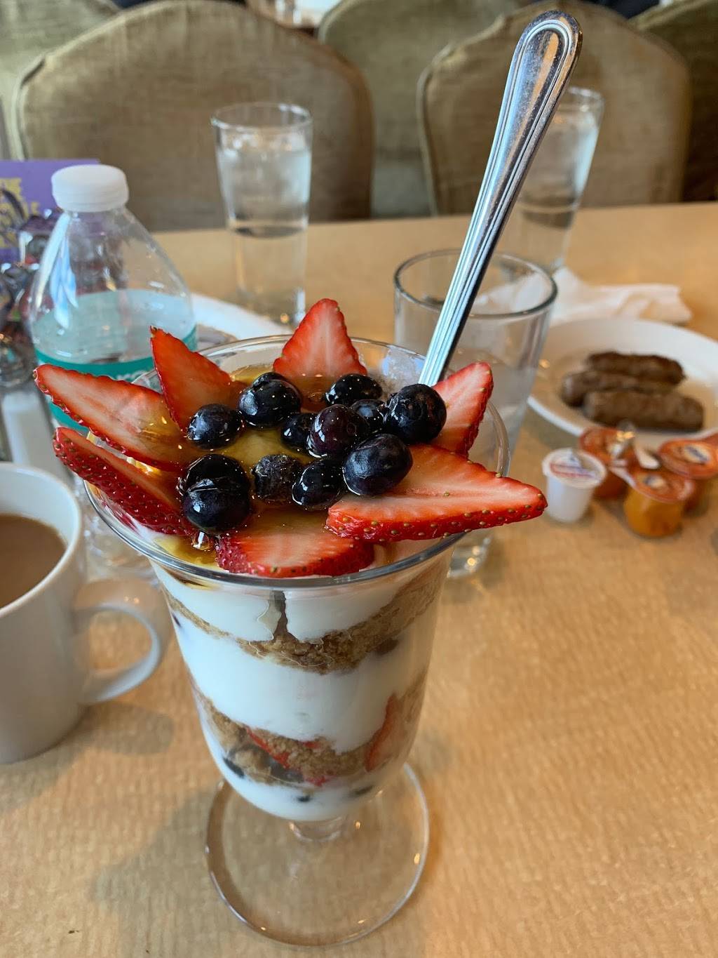 Sofra Family Bistro | restaurant | 7457 Elmwood Ave, Middleton, WI 53562, USA | 6088366614 OR +1 608-836-6614