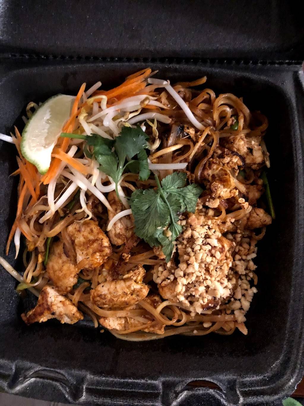 Uptown Thai Market | restaurant | 4817 Ross Ave, Dallas, TX 75204, USA | 4693340434 OR +1 469-334-0434