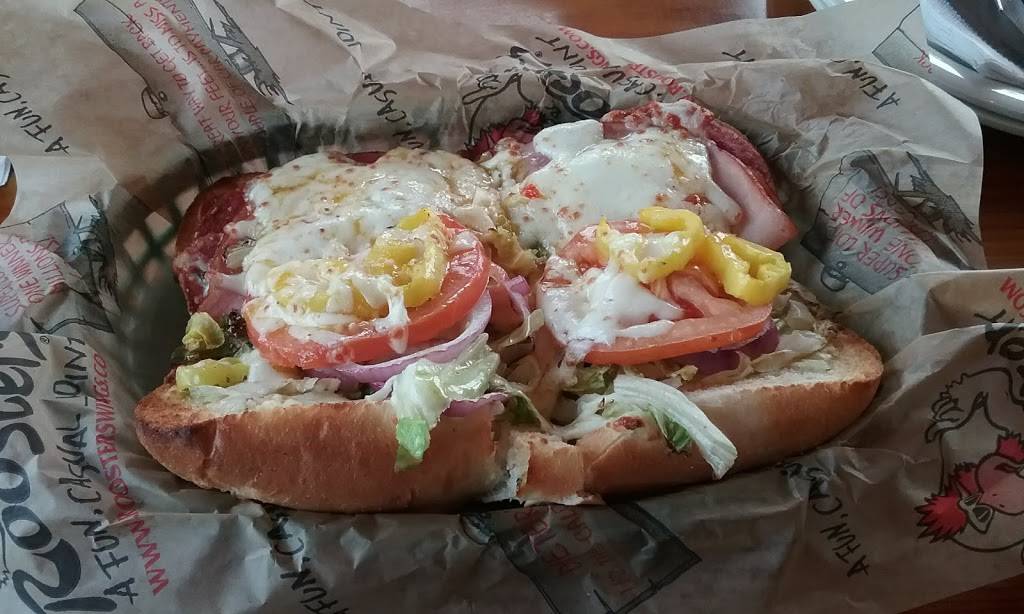 Roosters | restaurant | 3545 Maple Ave, Zanesville, OH 43701, USA | 7404874791 OR +1 740-487-4791