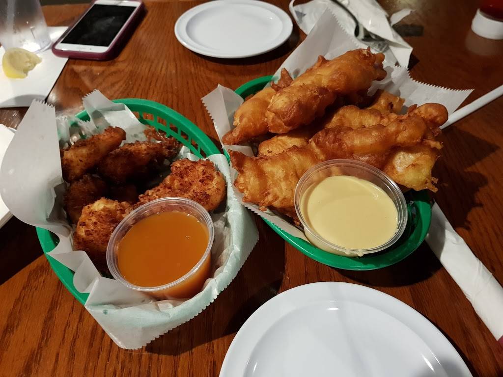 Village Tavern & Grill | restaurant | 901 W Wise Rd, Schaumburg, IL 60193, USA | 8478918866 OR +1 847-891-8866