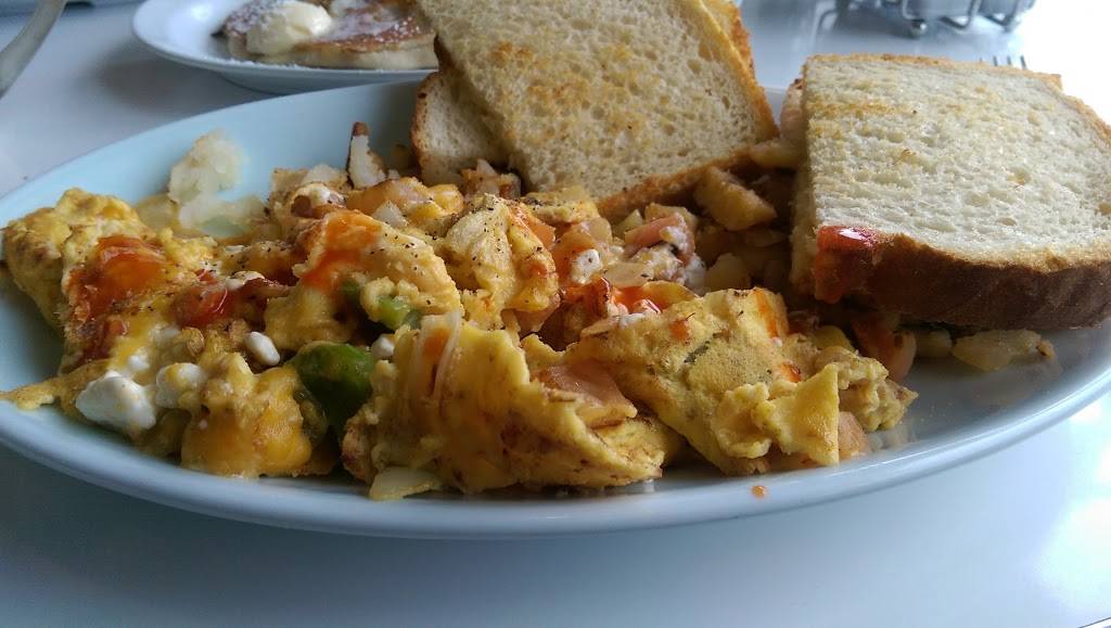 Cafe 50s | restaurant | 850 N Vermont Ave, Los Angeles, CA 90029, USA | 3239061955 OR +1 323-906-1955