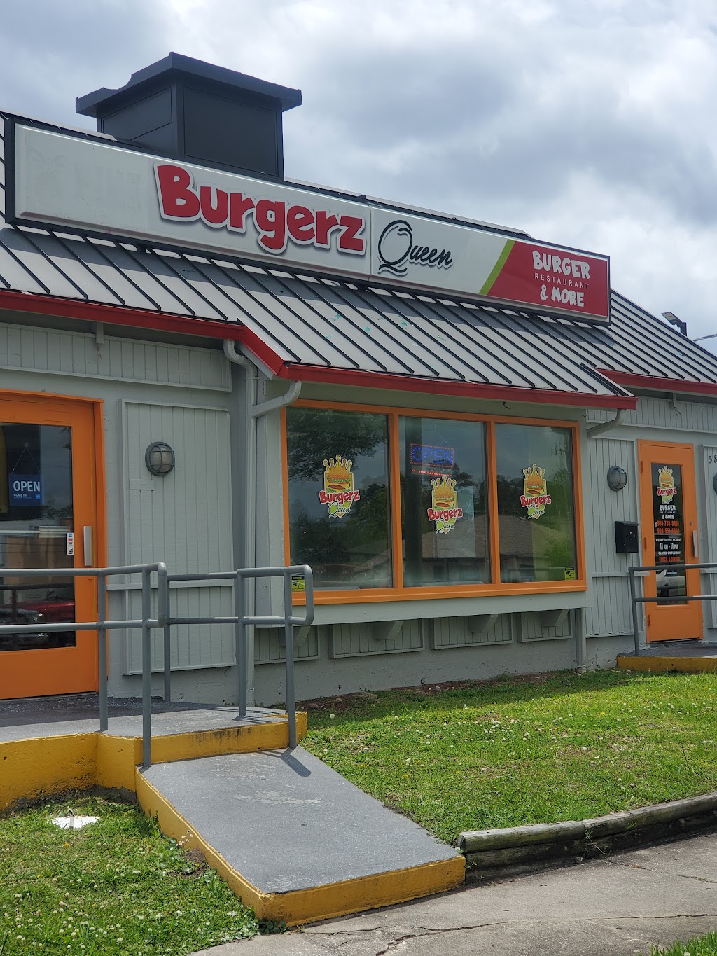 Burgerz Queen | restaurant | 5880 Normandy Blvd, Jacksonville, FL 32205, USA | 9047388491 OR +1 904-738-8491