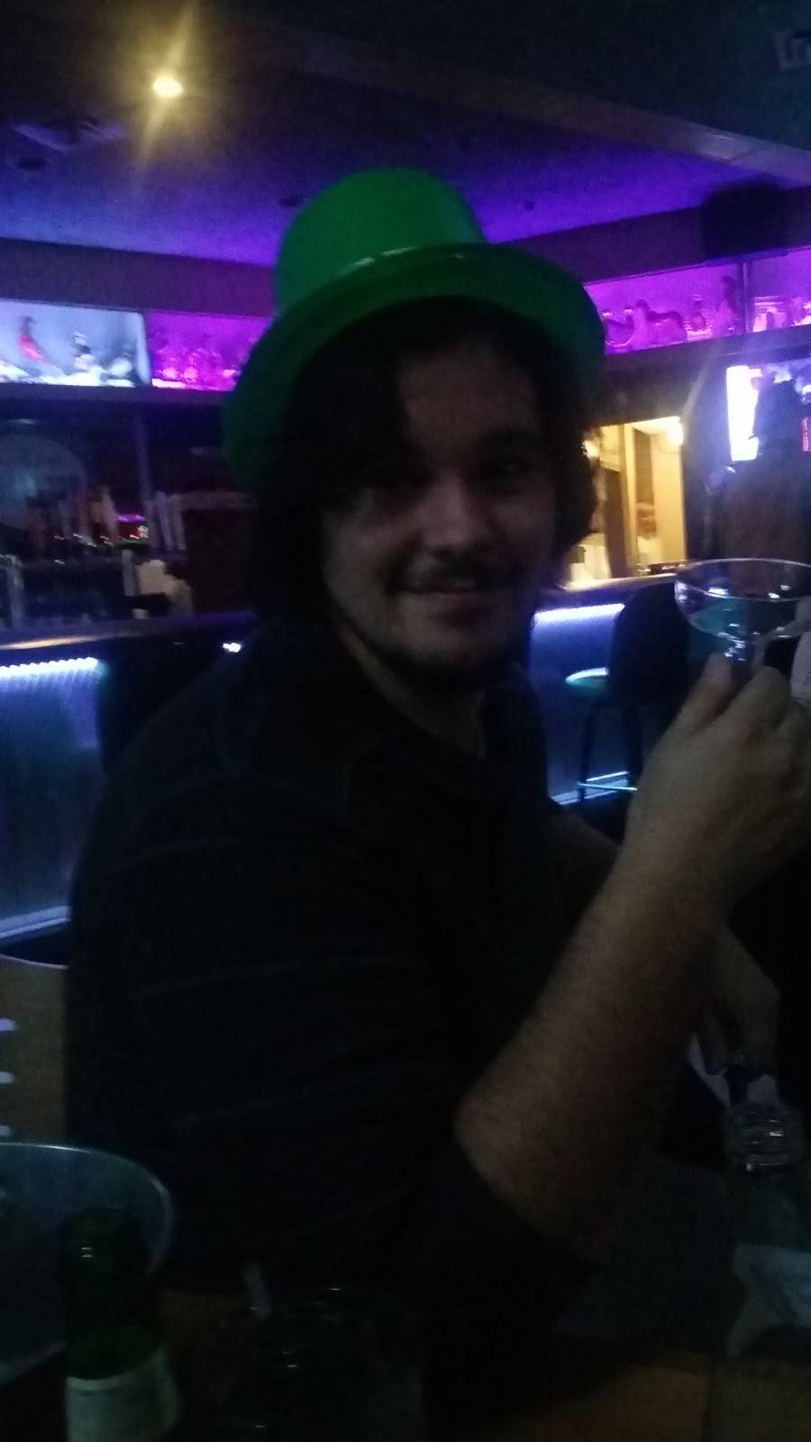 Decanter Lounge & Sports Bar | night club | 1152 Stone Dr suite a, Harrison, OH 45030, USA | 5133674800 OR +1 513-367-4800