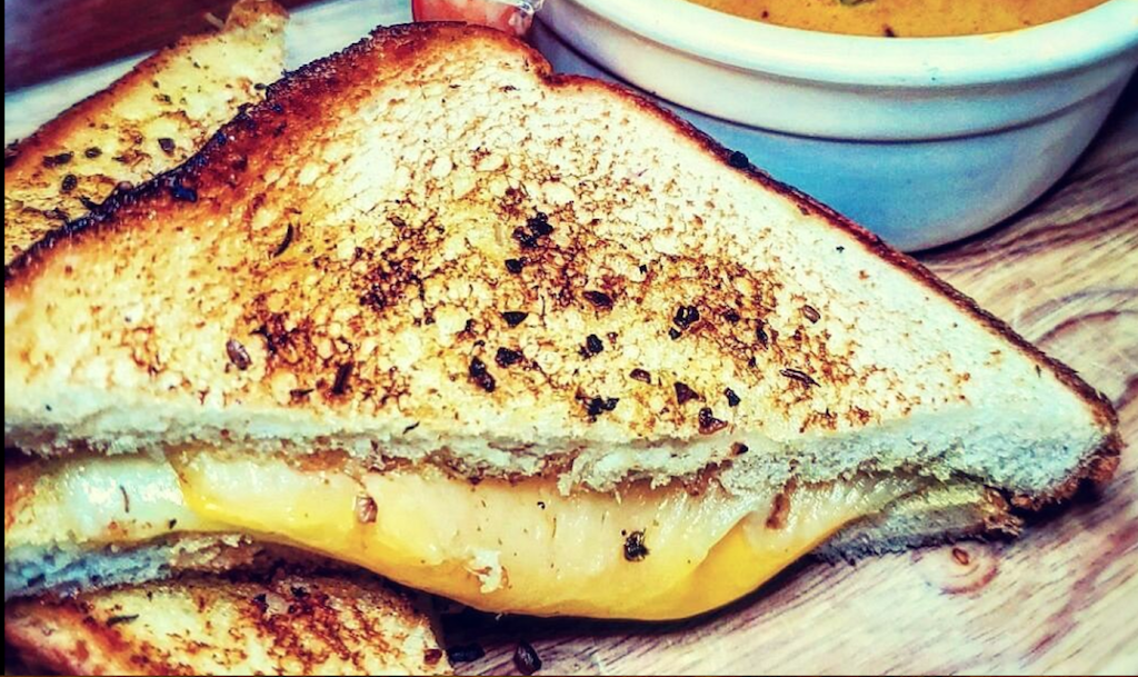 Cheese Melts | restaurant | 22036 Oatlands Rd, Aldie, VA 20105, USA | 7033071803 OR +1 703-307-1803