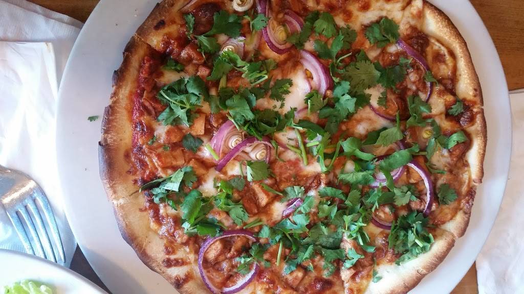 Pinocchios Pizza | meal delivery | 1449 N Lake Ave, Pasadena, CA 91104, USA | 6267917591 OR +1 626-791-7591