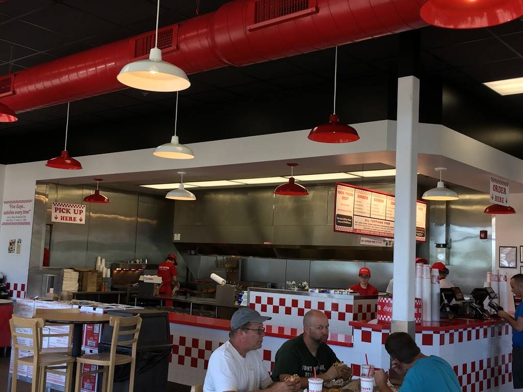Five Guys | meal takeaway | 5411 Harvey St, Muskegon, MI 49444, USA | 2317983555 OR +1 231-798-3555