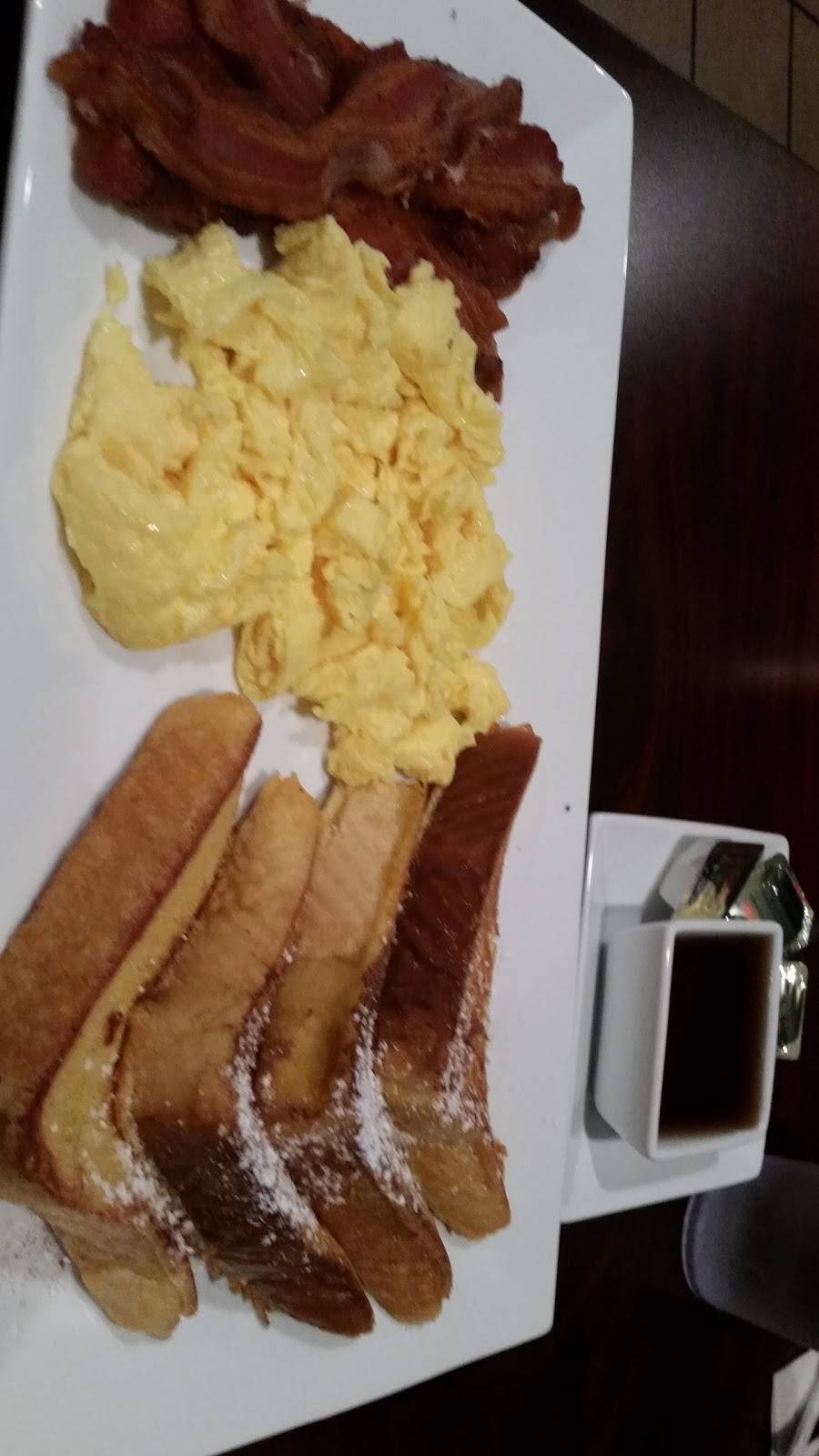 Joes Top Dog Restaurant & Bar | restaurant | 13342 Michigan Ave, Dearborn, MI 48126, USA | 3138460888 OR +1 313-846-0888