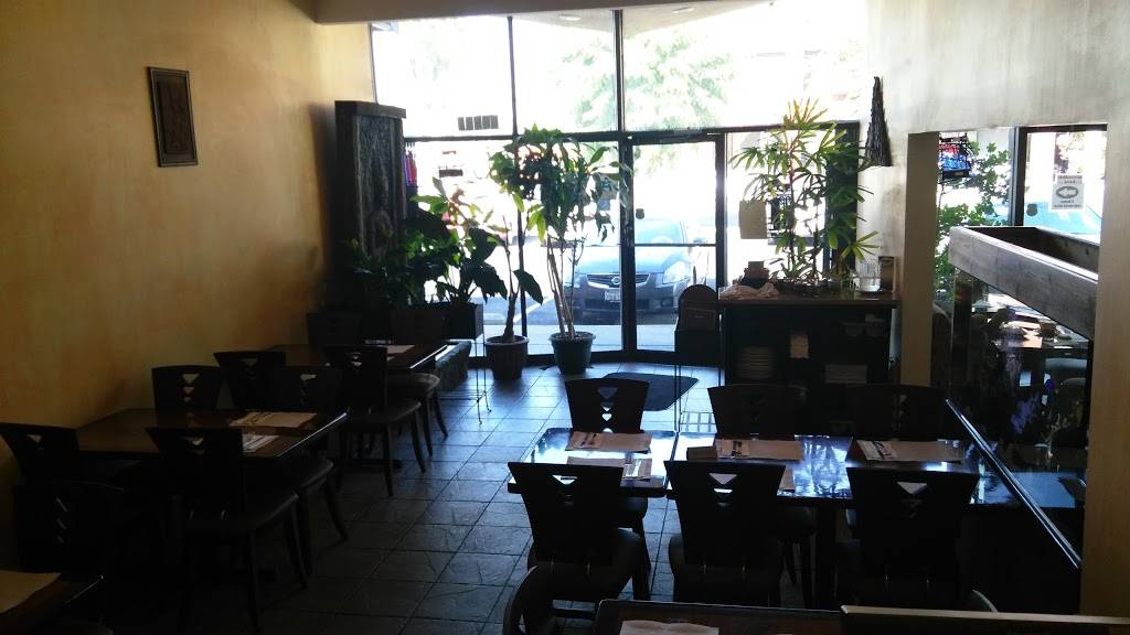 Original Thai BBQ Restaurant | restaurant | 18818 Ventura Blvd, Tarzana, CA 91356, USA | 8188814909 OR +1 818-881-4909