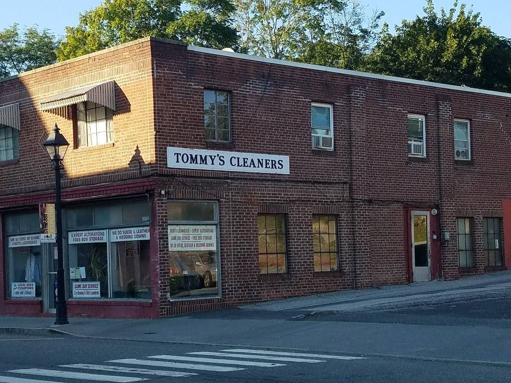 OConnors Public House | restaurant | 46 Railroad St, New Milford, CT 06776, USA | 8607996677 OR +1 860-799-6677