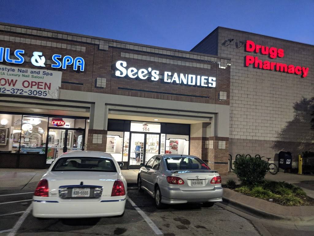 North Hills | shopping mall | 4815 W Braker Ln, Austin, TX 78759, USA | 7135993500 OR +1 713-599-3500