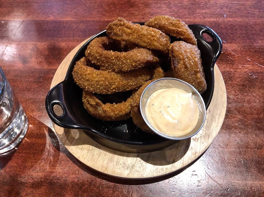 La Cage | restaurant | 325 Boulevard Gréber, Gatineau, QC J8T 5R3, Canada | 8192462243 OR +1 819-246-2243