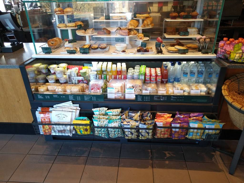 Starbucks | cafe | 506 Larkfield Rd, East Northport, NY 11731, USA | 6312661879 OR +1 631-266-1879