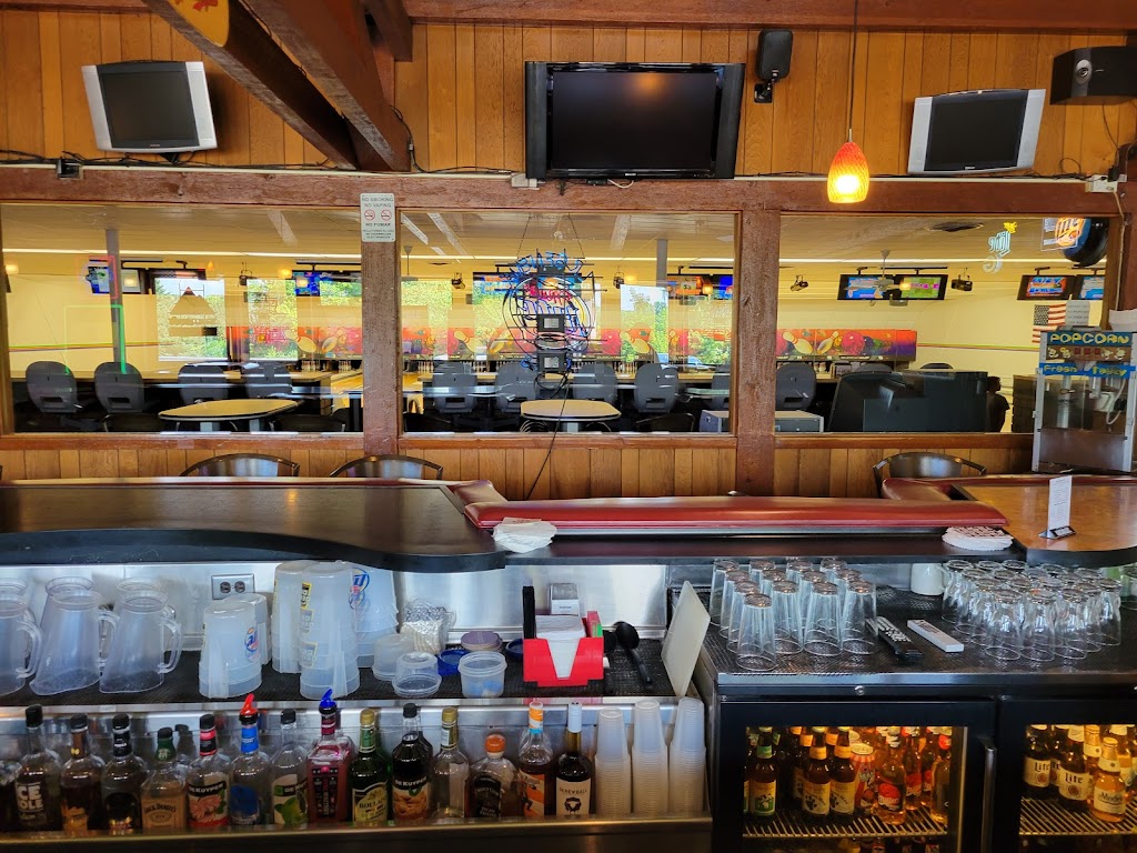 Lake Geneva Lanes | restaurant | 192 E Main St, Lake Geneva, WI 53147, USA | 2622484805 OR +1 262-248-4805