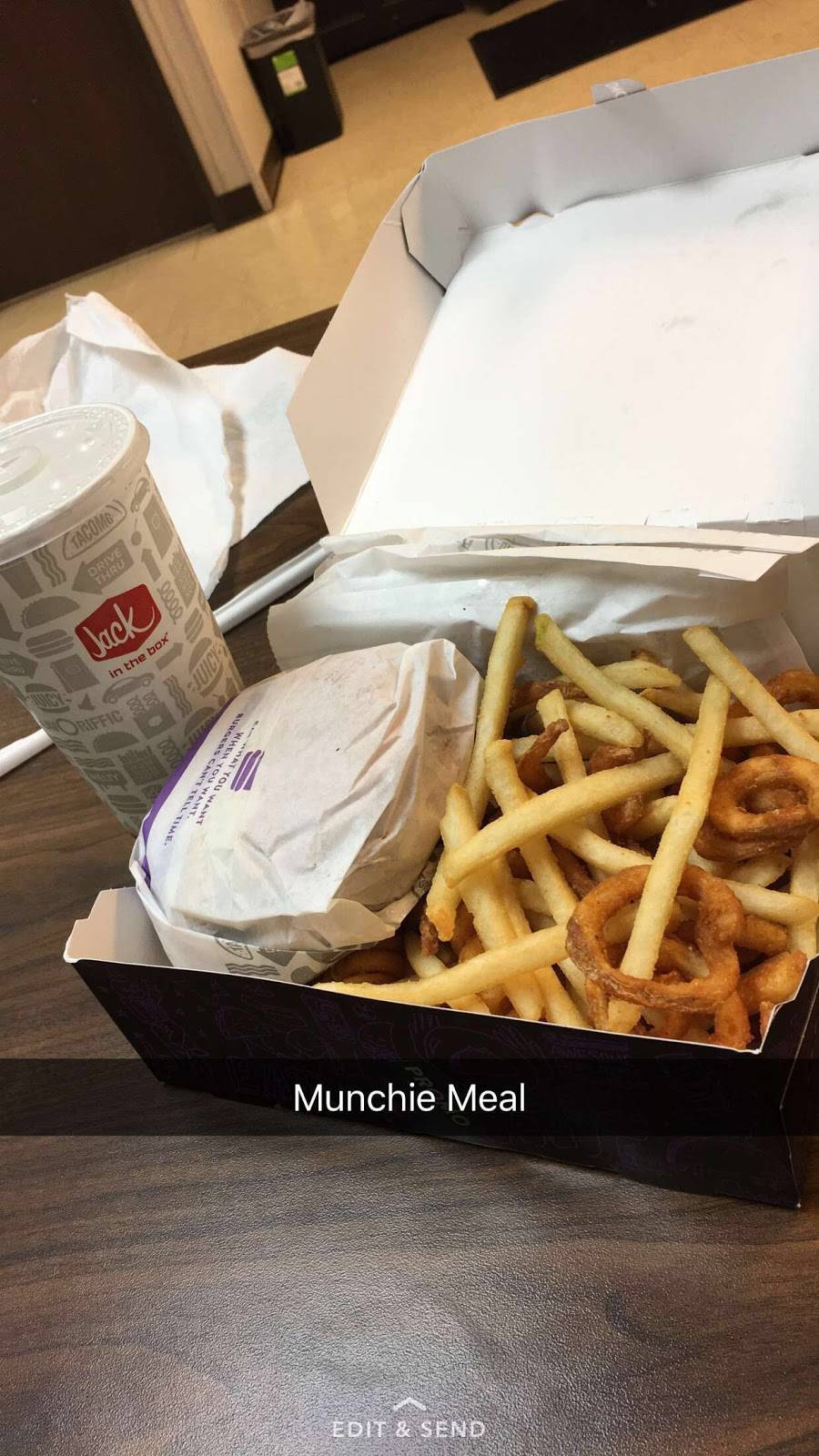 Jack in the Box | restaurant | 1826 Webster St, Alameda, CA 94501, USA | 5105236396 OR +1 510-523-6396