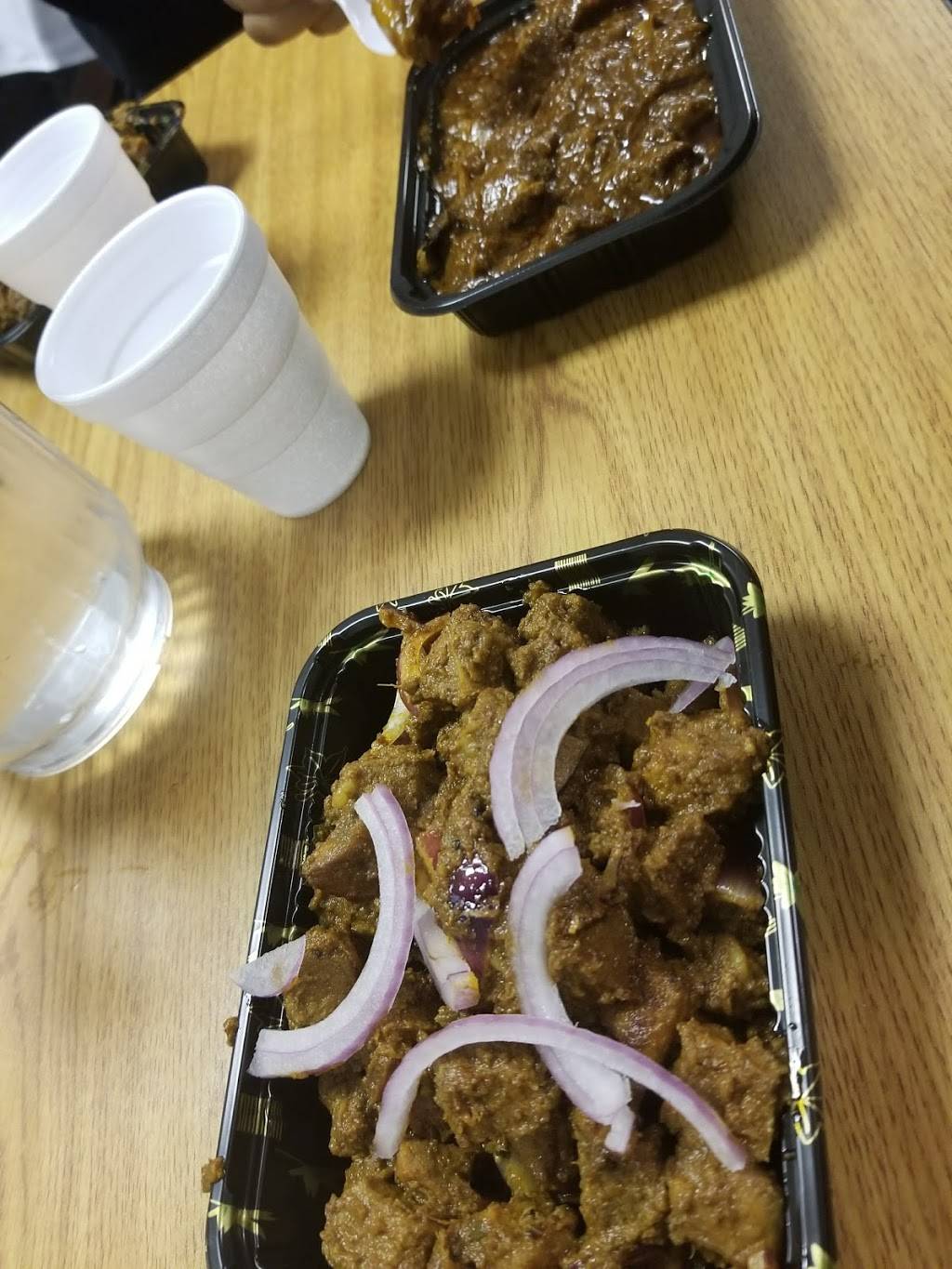 National Groceries & Catering | restaurant | 33148 Ryan Rd, Sterling Heights, MI 48310, USA | 5862688225 OR +1 586-268-8225