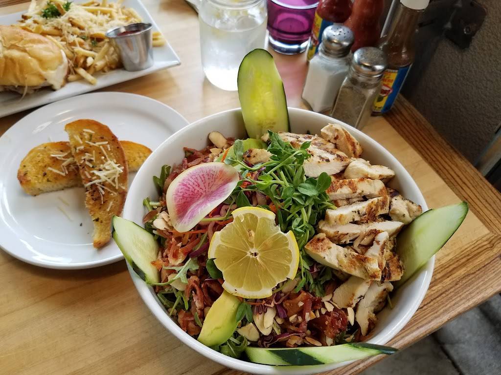 Meet & Eat | restaurant | 3445 Freeport Blvd, Sacramento, CA 95818, USA | 9164763082 OR +1 916-476-3082