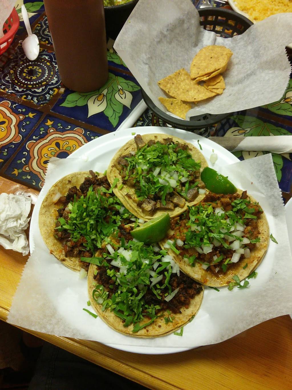 Taqueria San Juanito | restaurant | 4714 N Kedzie Ave, Chicago, IL 60625, USA | 7735830304 OR +1 773-583-0304
