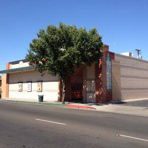 Roger Rockas Dinner Theater | restaurant | 1226 N Wishon Ave, Fresno, CA 93728, USA | 5592669494 OR +1 559-266-9494