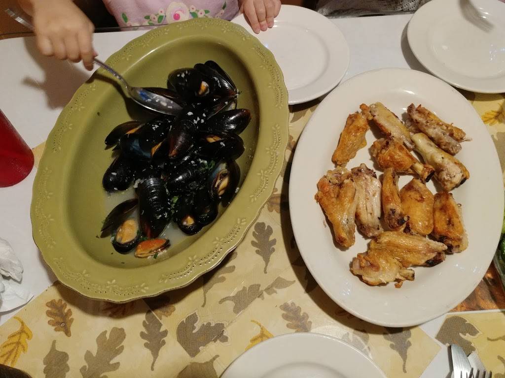 Marottas Restaurant | restaurant | 8710 20th St, Vero Beach, FL 32966, USA | 7725699874 OR +1 772-569-9874