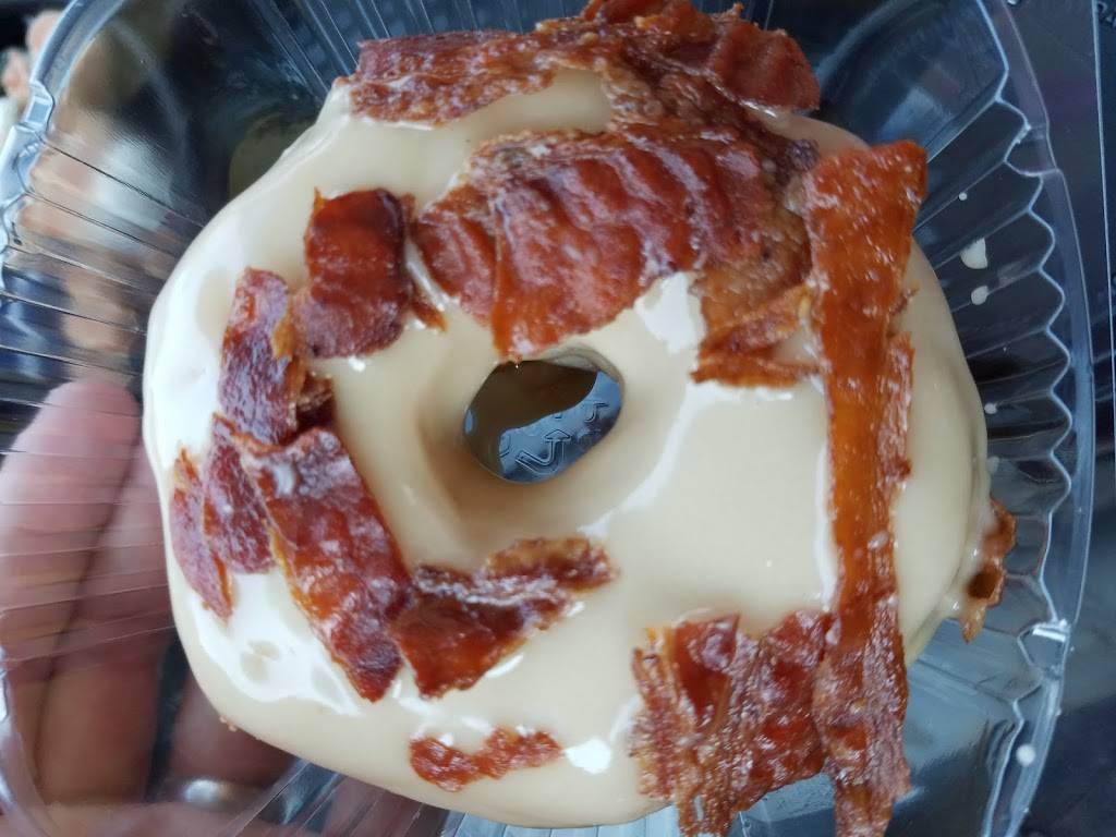 Papa Ins Donuts | bakery | 6104 Brashier Blvd E, Mechanicsville, VA 23111, USA | 8045692120 OR +1 804-569-2120