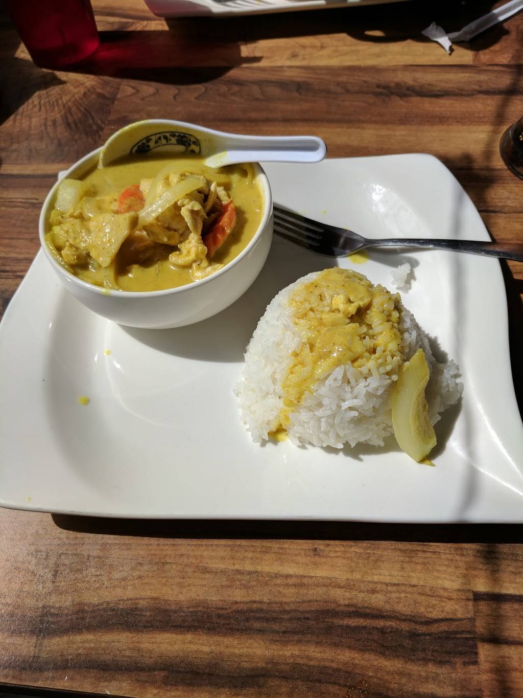 Kour Thai Restaurant | restaurant | 14677 Lakeshore Dr, Clearlake, CA 95422, USA | 7079952860 OR +1 707-995-2860